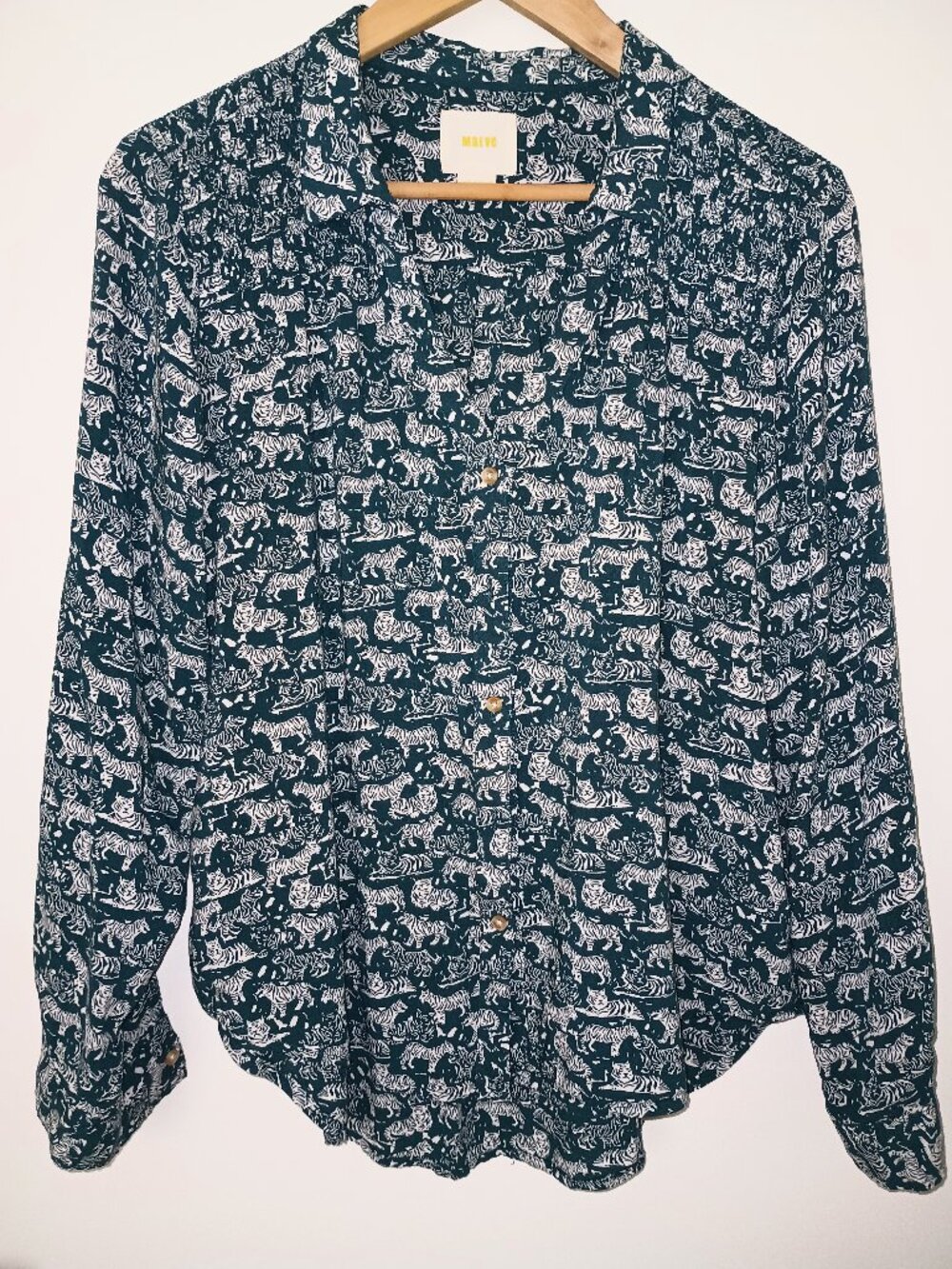Maeve by Anthropologie ladies button down shirt.